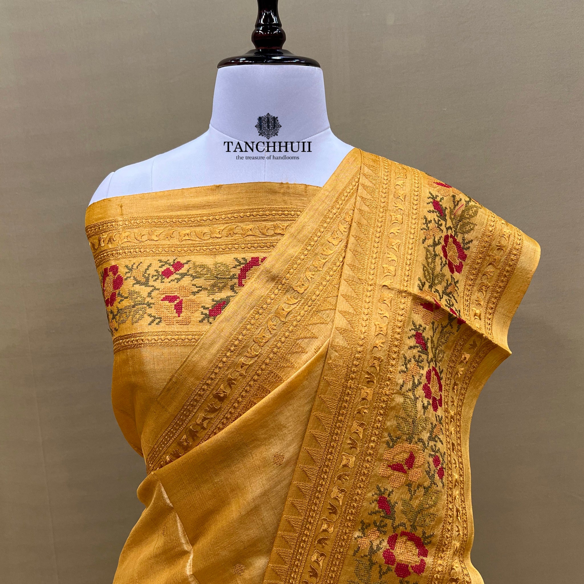 PURE BANARASI DESI TUSSAR CHIKANKARI SAREE