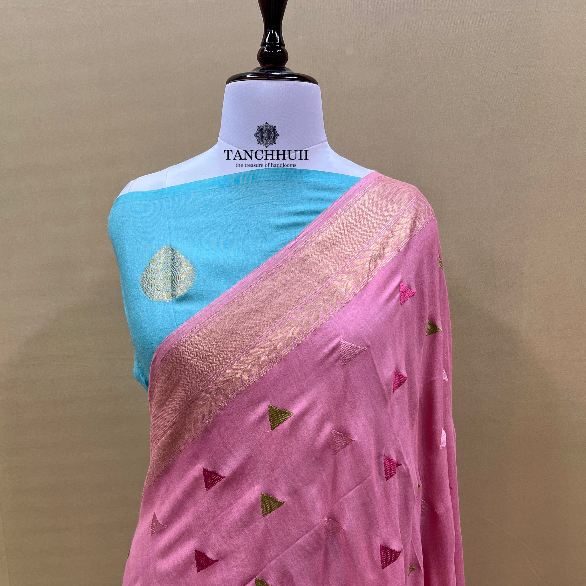 PURE BANARASI MOONGA SILK CHIKANKARI SAREE