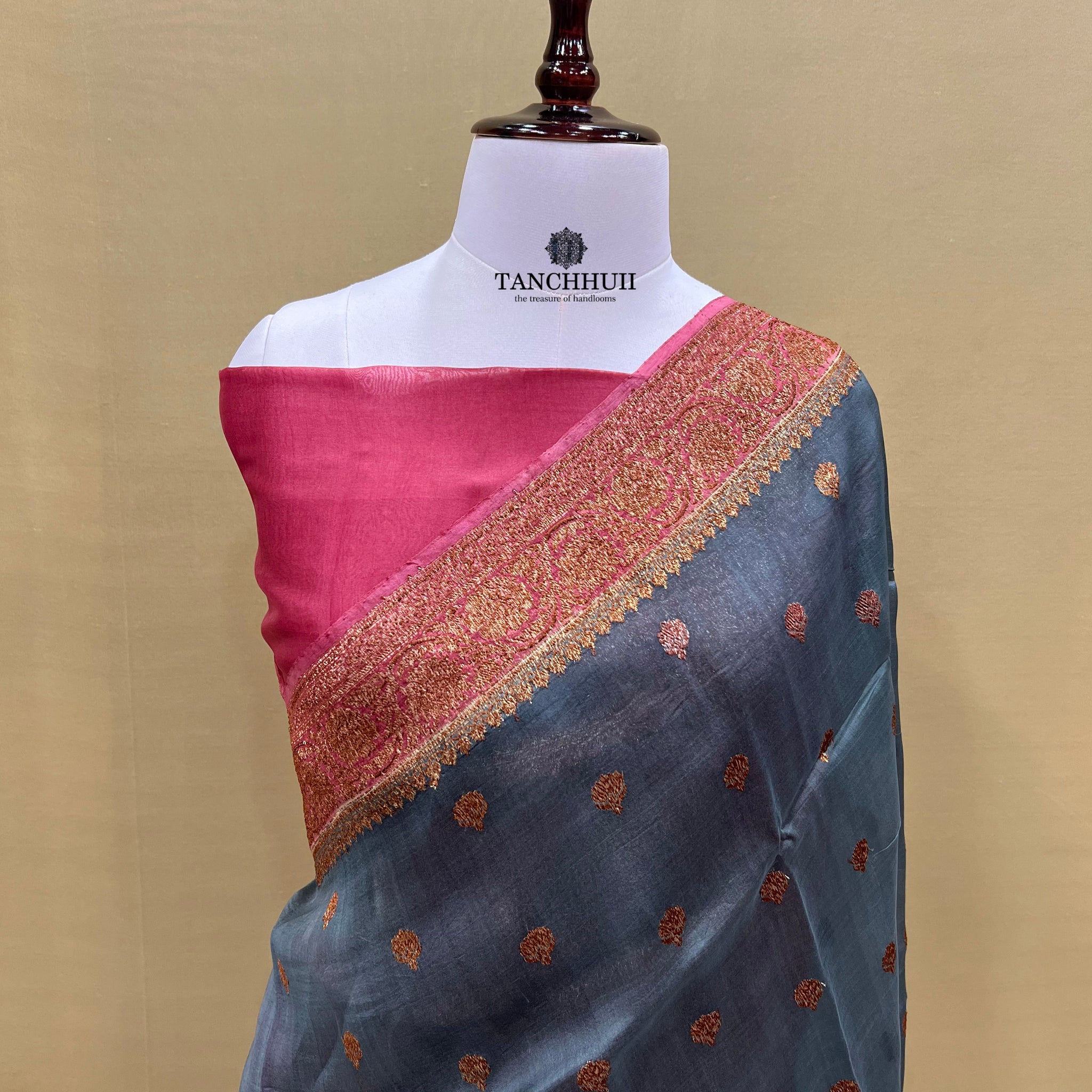 PURE BANARASI HANDWOVEN KADHUA ORGANZA SILK SAREE