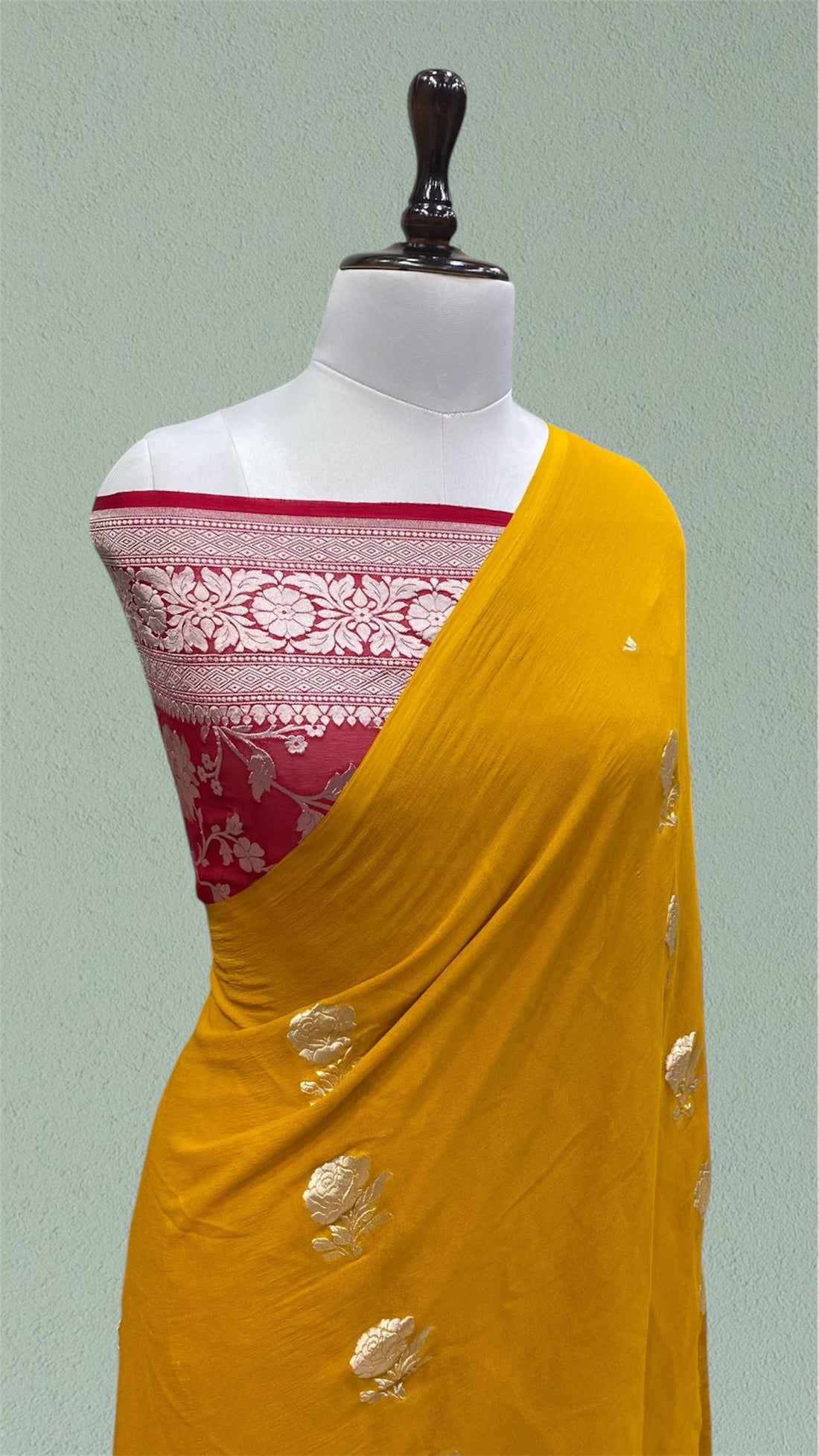 PURE KHADDI GEORGETTE HANDLOOM BANARASI SAREE