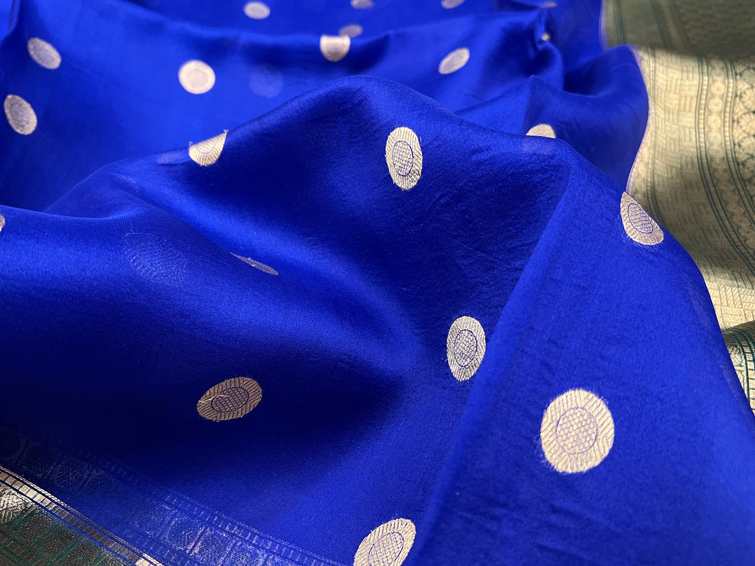 PURE BANARASI HANDWOVEN ORGANZA SILK SAREE - KADHUA MOTIF